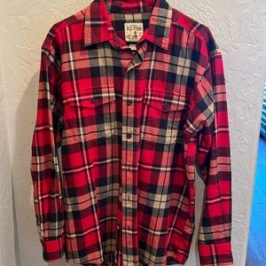 Red Head plaid flannel shirt. Medium. Like new.